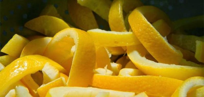 قشر الليمون... الأغنى بفوائد تحسين صحة العظام
