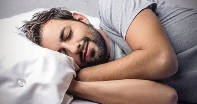 صحتك بالدنيا.. ماذا يحدث للإنسان عند نومه 6 ساعات في اليوم 