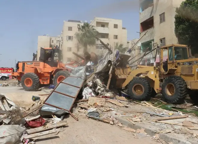 أهالي الطريق الأبيض يصرخون: التطوير قادم.. لكن أين الأمان؟