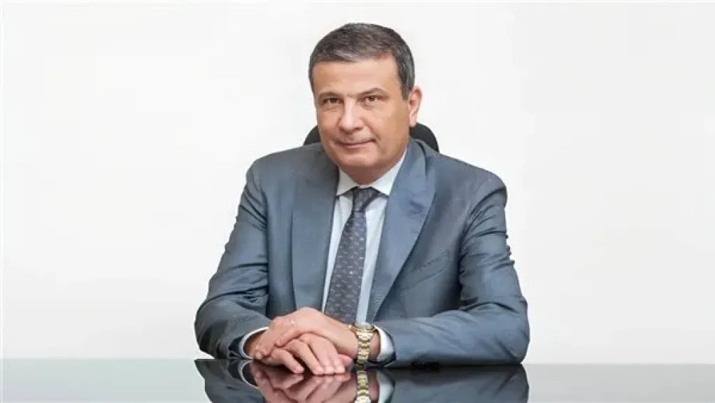 مطالب بتدخل وزير الزراعة ‏ خلافات داخلية تهدد استقرار اتحاد الدواجن.. العناني يتحرك  لإقصاء الزيني .. عبر ”هيئة النظام‏‎”‎ ‏ ‏