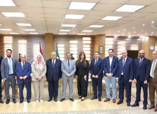 البنك الزراعي المصري يُطلق مبادرة “سكة خير” في الشرقية بتوزيع كوبونات السلع الغذائية على الأسر الأكثر احتياجًا