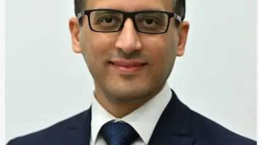 بعد مغادرته منصب متحدث الحكومة.. محمد الحمصاني نائبًا لمساعد وزير الخارجية للشؤون البرلمانية